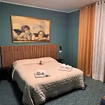 Hotel Rey's