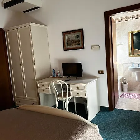 Rey's Otel 3*