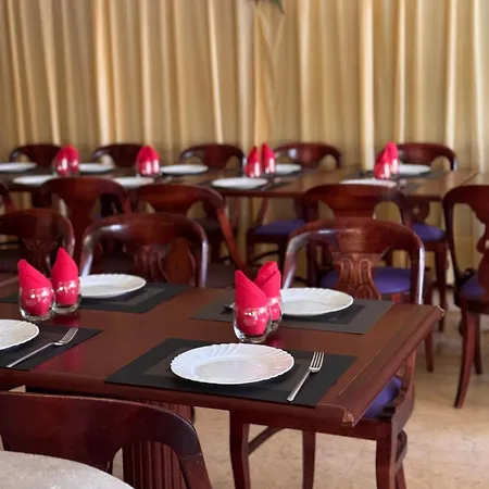 Hotel Rey's 3*